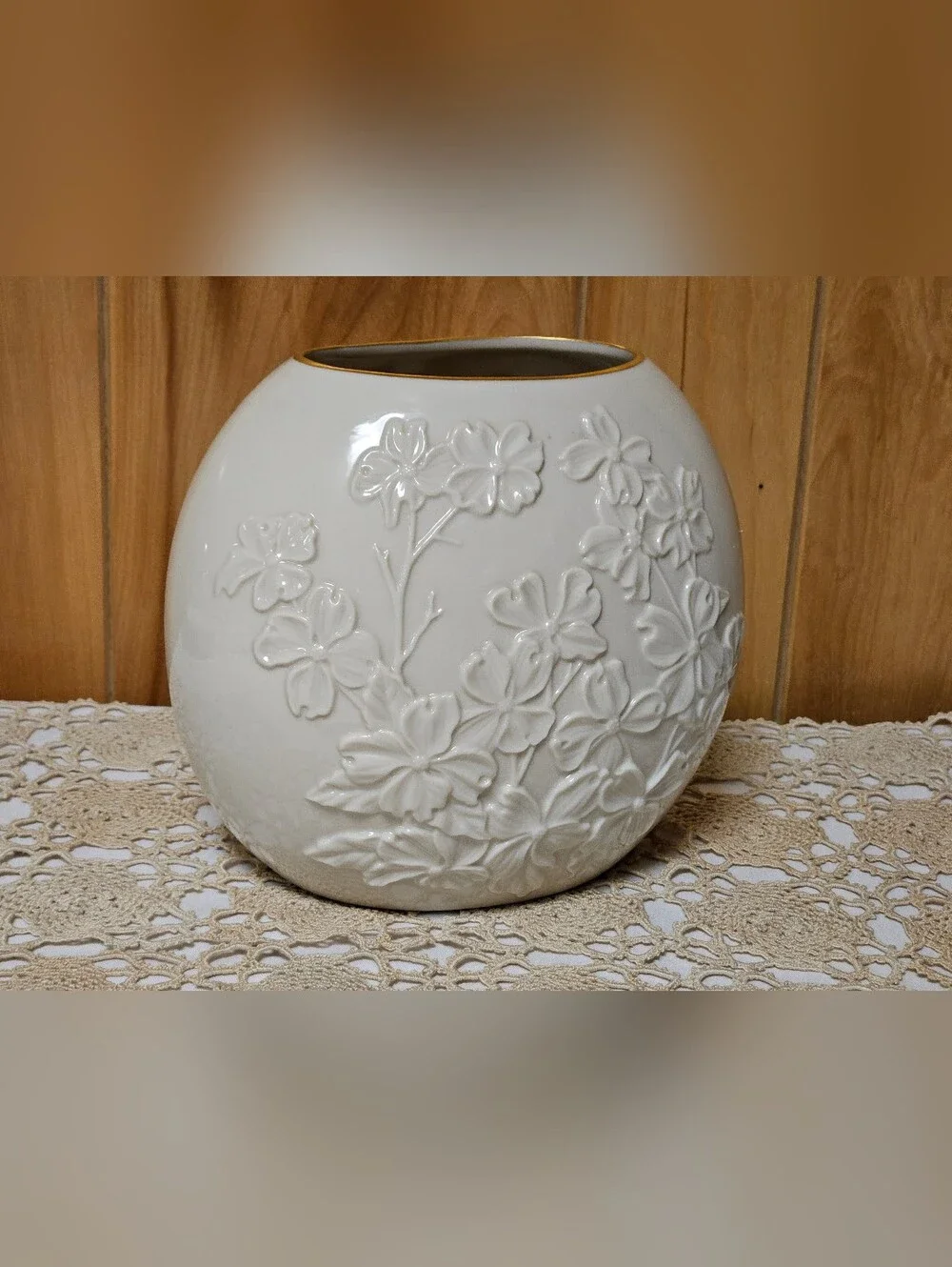 Lenox Four Seasons Vase Collection SPRING Dove Dogwood Off White 8